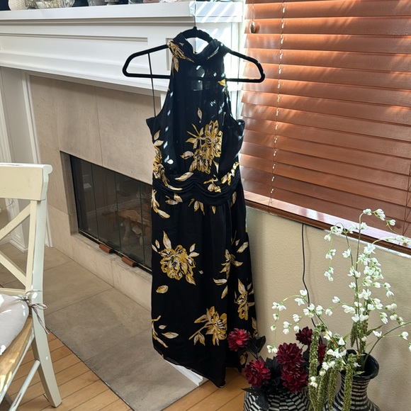 Joie Kehlani Silk Floral Halter Dress in Caviar - Picture 5 of 8